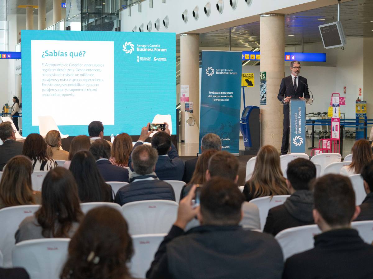 El sector aeronáutico y aeroespacial se reúne en el ‘Aeroport Castelló Business Forum’