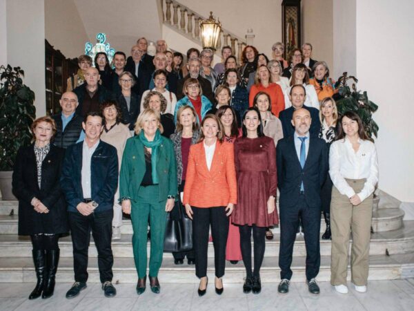 Homenaje a 40 maestros y profesores jubilados en Castellón