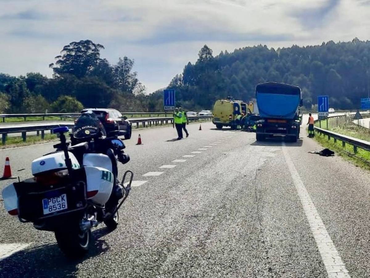 La AP-7 en Castellón, cortada por accidente; largas retenciones en la A-7 y V-31