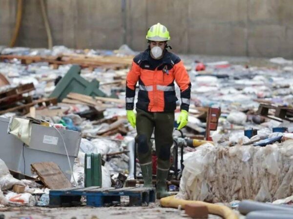 La SAG de Sagunto solicita reducir residuos durante la emergencia por la DANA