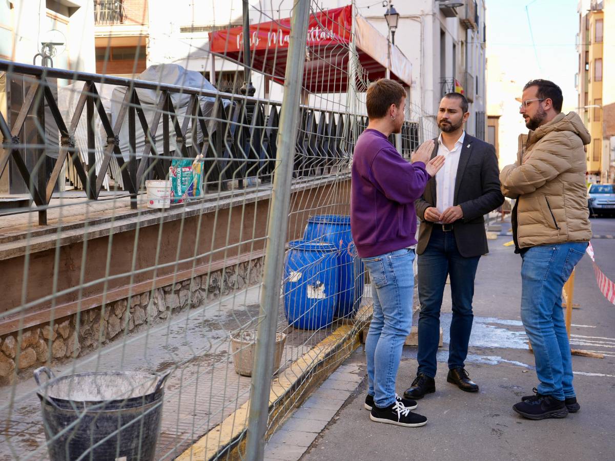 L’Alcora inicia la instalación de un mural cerámico que rememora el legado de la Real Fábrica