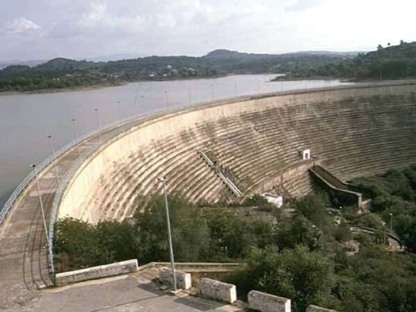 Los embalses de María Cristina y Ribesalbes abren aliviaderos y el de Buseo sigue estable