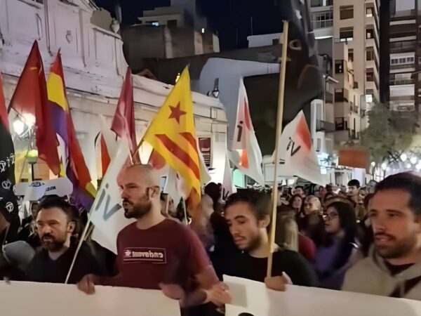 Manifestaciones en Castellón y Barcelona exigen la dimisión de Mazón