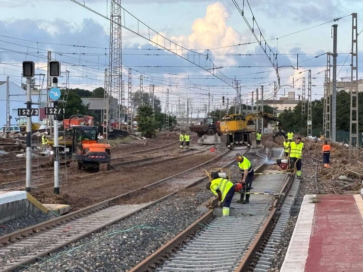 Reapertura de la N-330, la A-7 y el AVE entre Valencia y Madrid