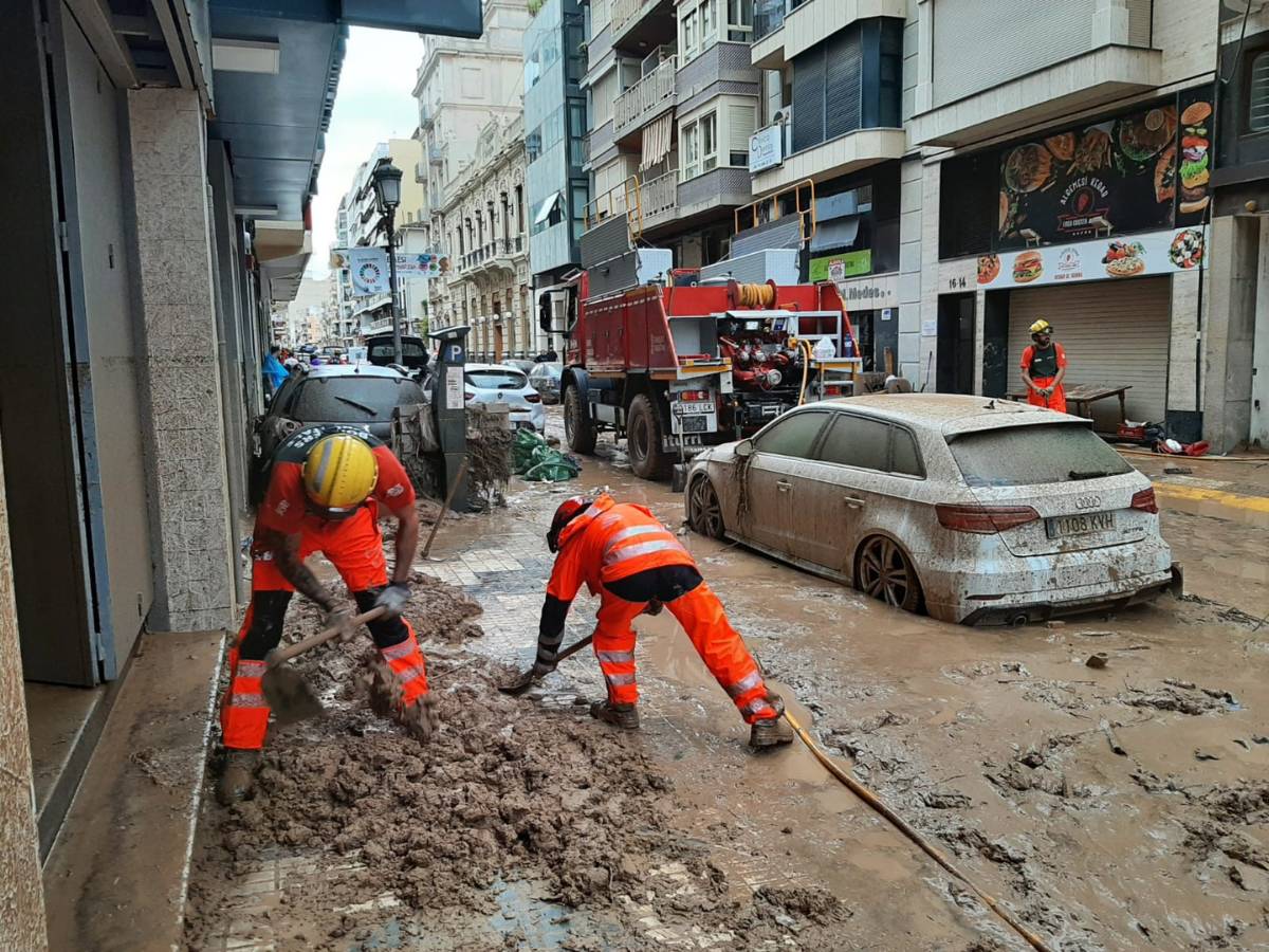 Sanidad destaca la necesidad de evitar brotes infecciosos tras la DANA