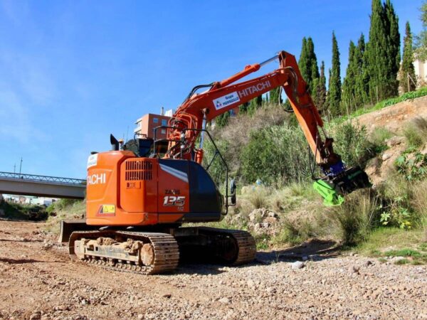 Se inicia la limpieza del cauce del Riu Sec en Castellón