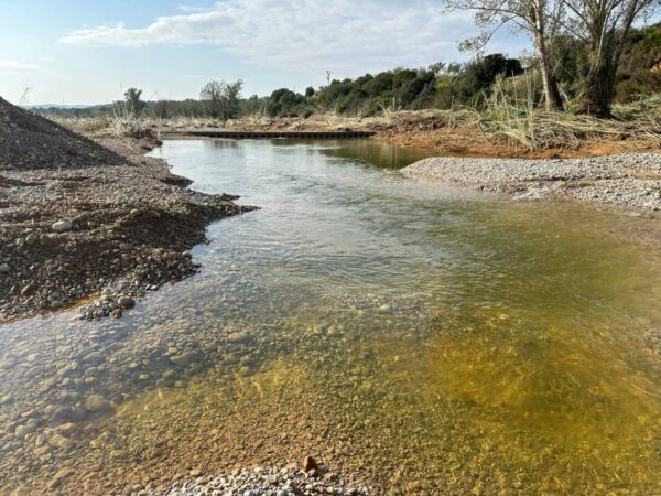 Tírig sigue sin agua potable tras el paso de la DANA