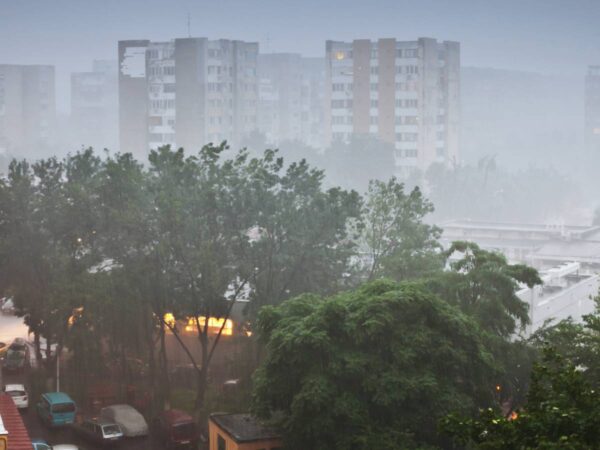 València suspende las clases en toda la ciudad por alerta de lluvias