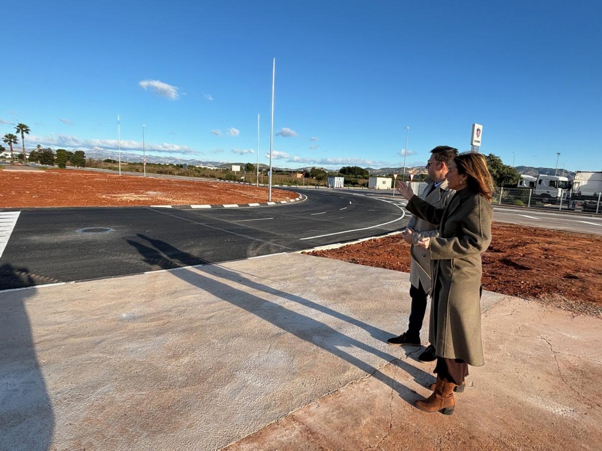 Almassora moderniza el acceso al Supoi-8 con una gran rotonda desde la CV-10