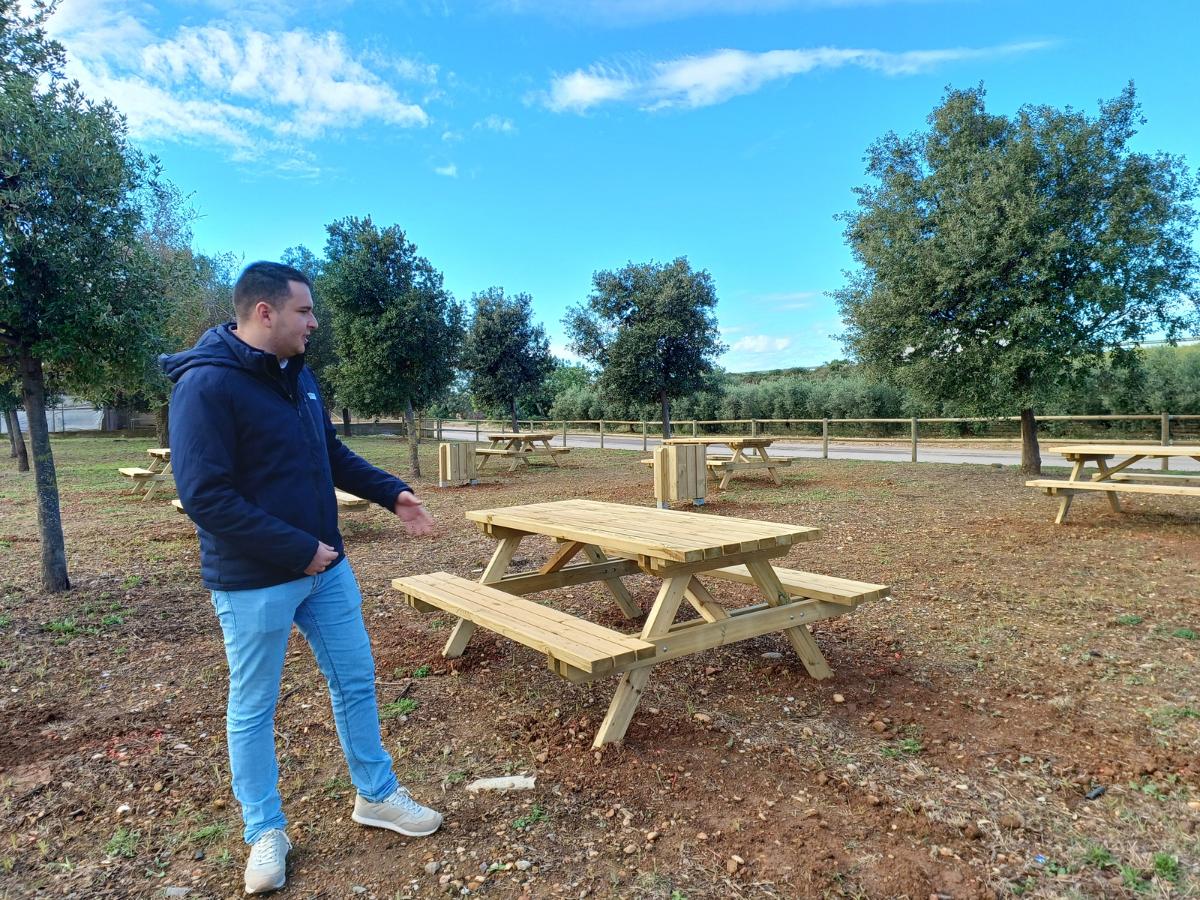 Benicarló estrena una nova zona recreativa junto al aljibe de la Fossa del Pastor