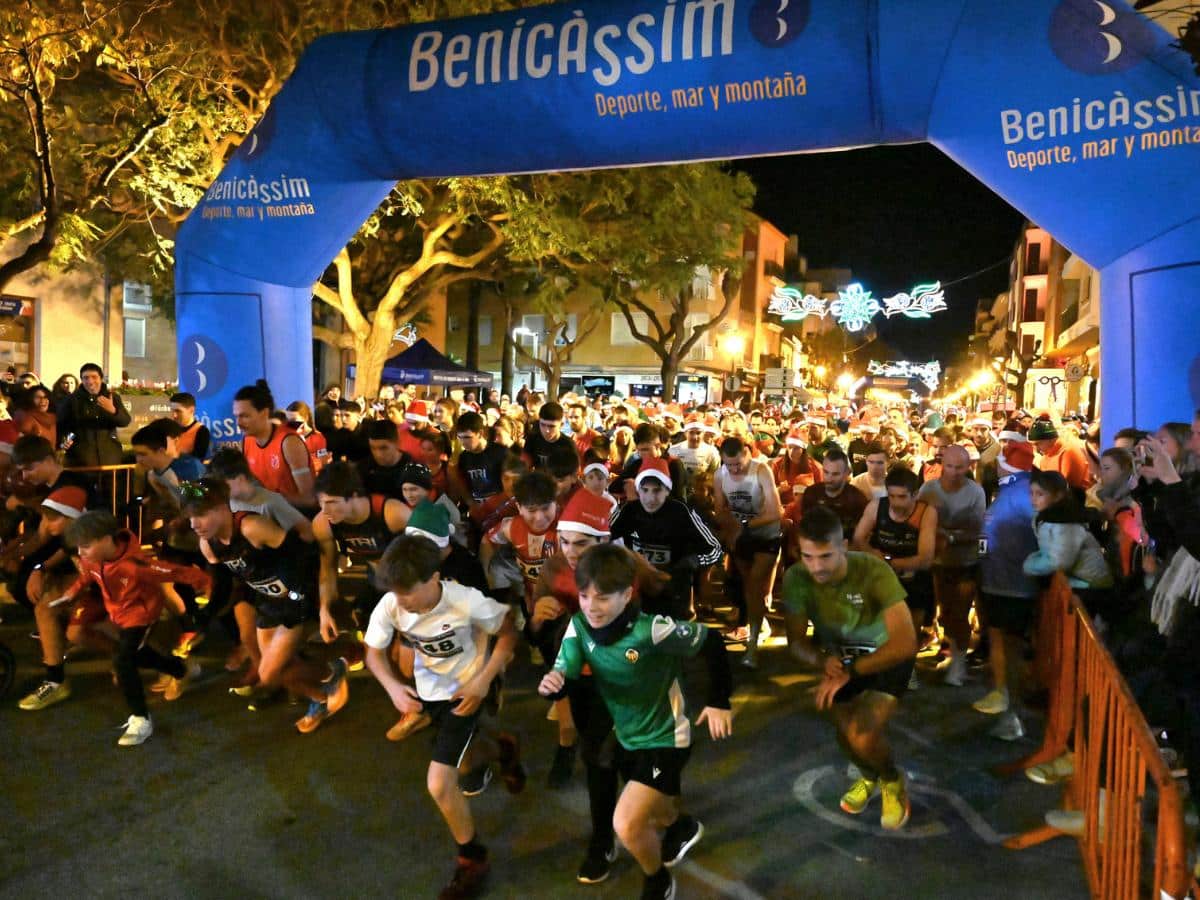 Benicàssim celebra una San Silvestre multitudinaria con apoyo a Cáritas