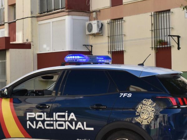 Detenido un hombre de 63 años acusado de matar a su vecino en Alfafar