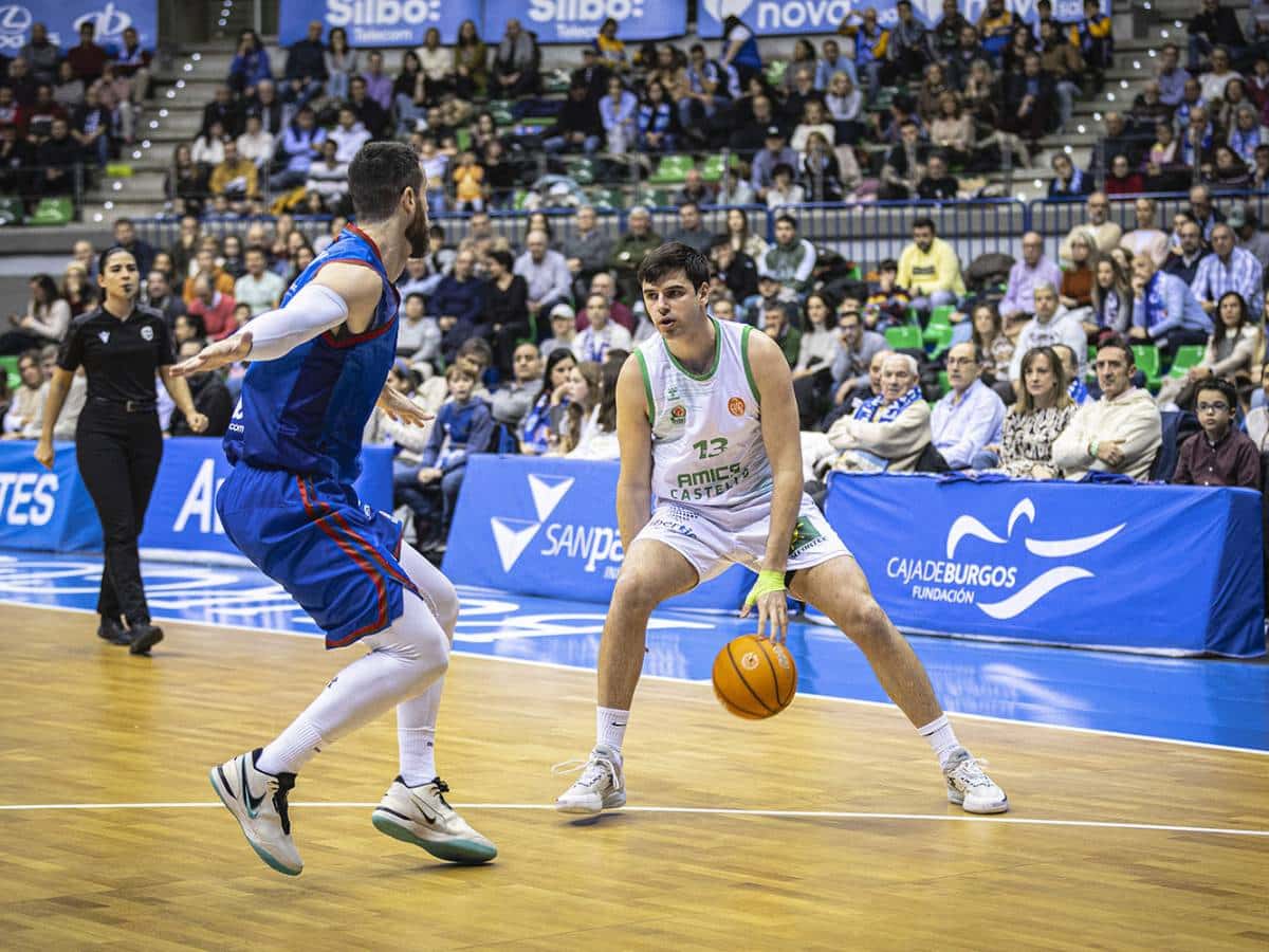 El Amics Castelló cae ante el Silbö San Pablo Burgos tras un buen inicio