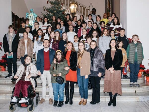 El colegio Lope Castellón recibe un premio de 4.000 euros