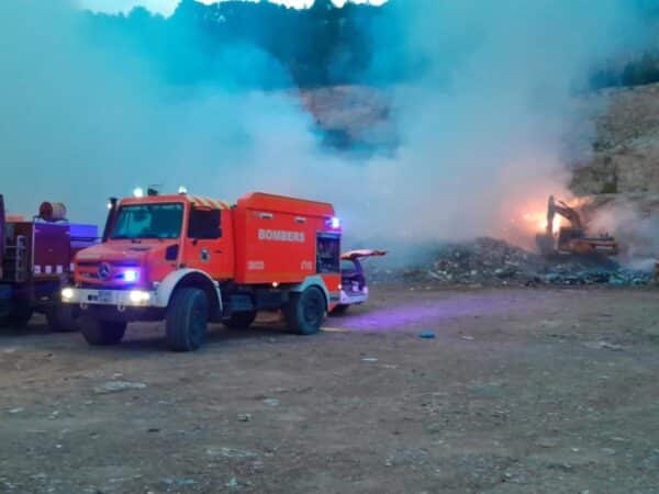 Emergencias solicita al Cecopi más medios y vigilancia por el incendio en Alberic