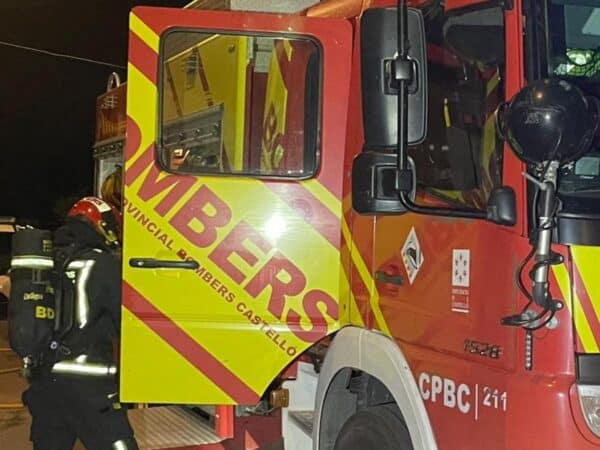 Incendio en una vivienda de Les Alqueries moviliza a los Bomberos