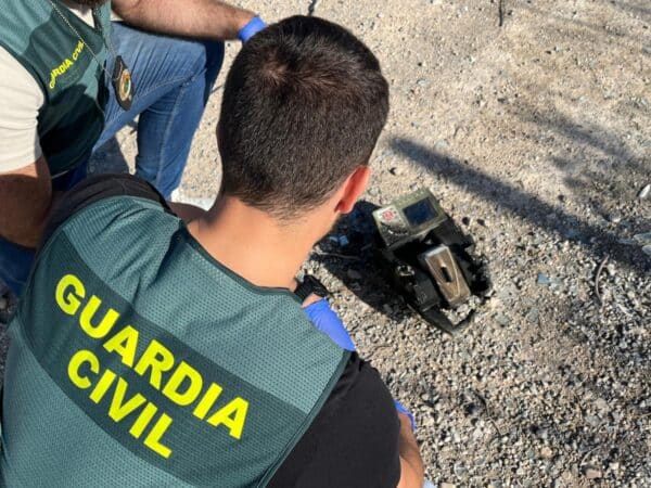 La Guardia Civil localiza en la Comunidad Valenciana un teodolito robado en Francia