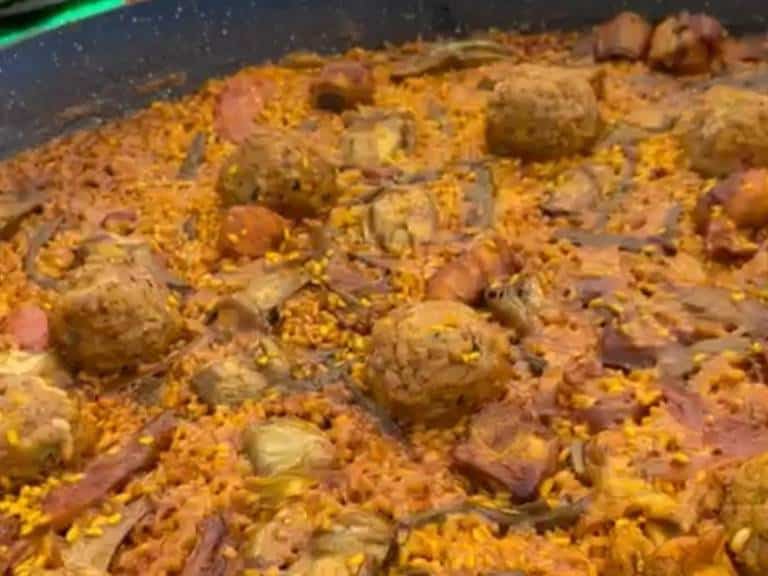 Castellón cierra el Mes del Arroz con la III Edición del Concurso Internacional de Paella amb Pilotes de Nadal.