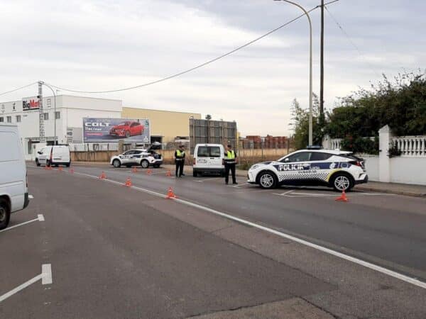 La Policía Local de Burriana intensifica los controles de alcoholemia y drogas en estas fiestas