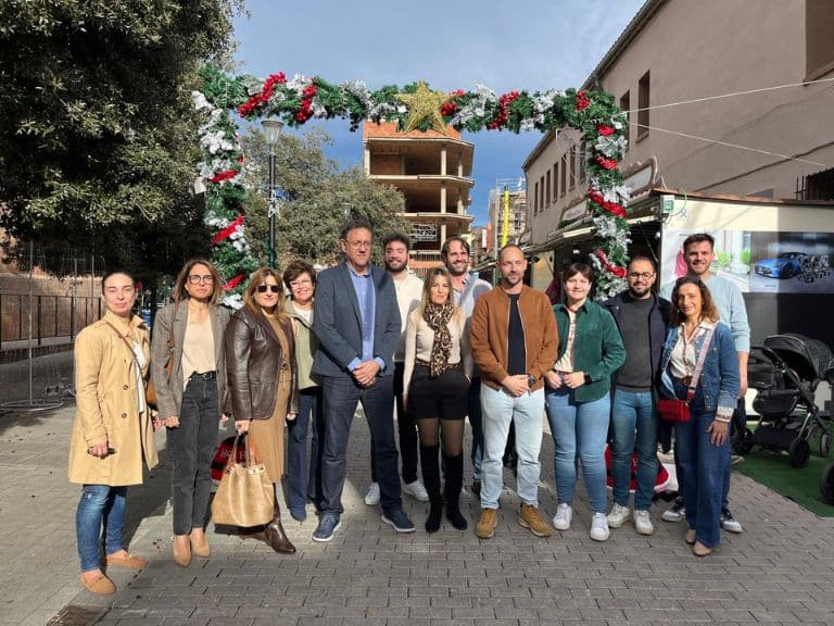 Esta propuesta no solo fomenta el consumo local, sino que también contribuye a crear un ambiente festivo y familiar en el corazón de la Vall d’Uixó.