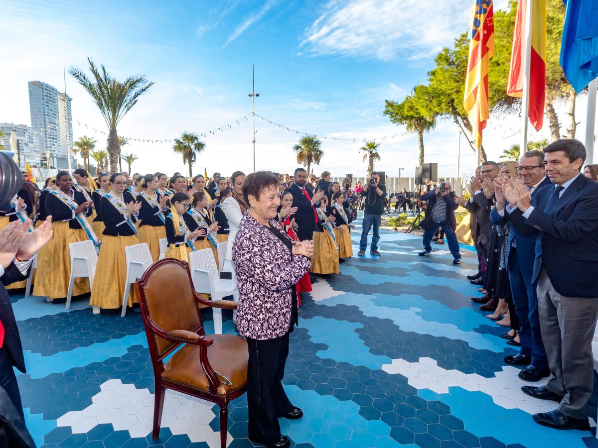 Mazón destaca el espíritu de unidad y reconstrucción en el Día de la Constitución en Benidorm