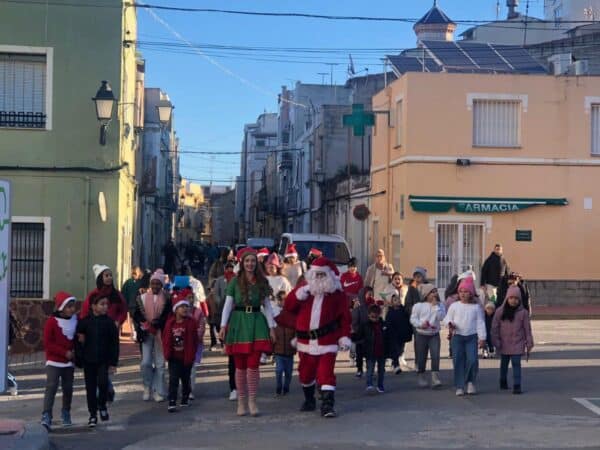 Papá Noel visita el colegio de Santa Magdalena y da inicio a las fiestas navideñas