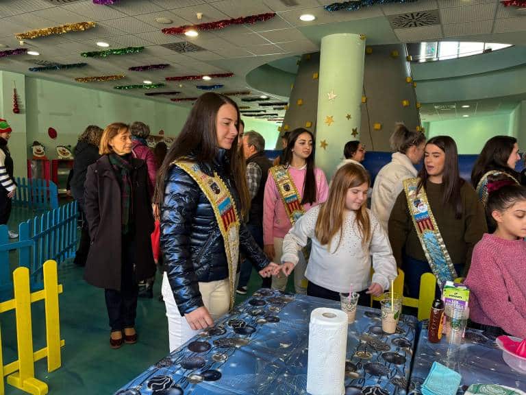 Peñíscola sigue apostando por el bienestar y la diversión de sus habitantes más jóvenes durante las fiestas navideñas.