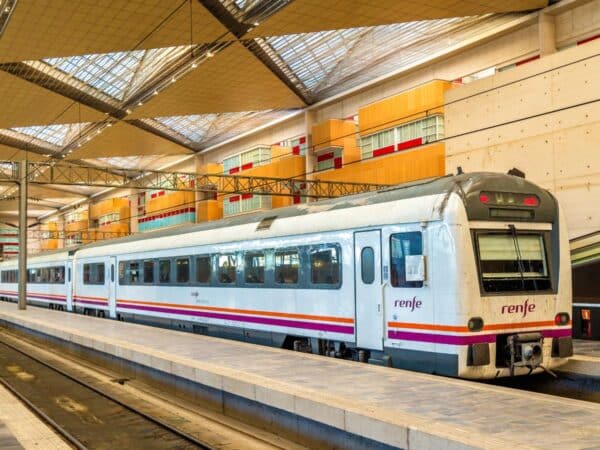 Prórroga de seis meses para los abonos gratuitos de Renfe