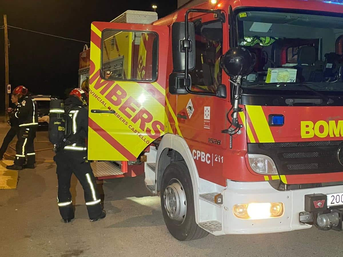 Susto en Benicàssim por incendio en un garaje subterráneo de madrugada