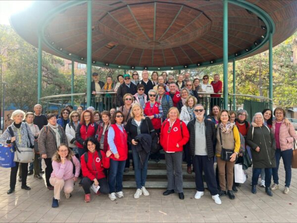 Voluntarios senior de Castellón dan soporte emocional tras la DANA en Aldaia