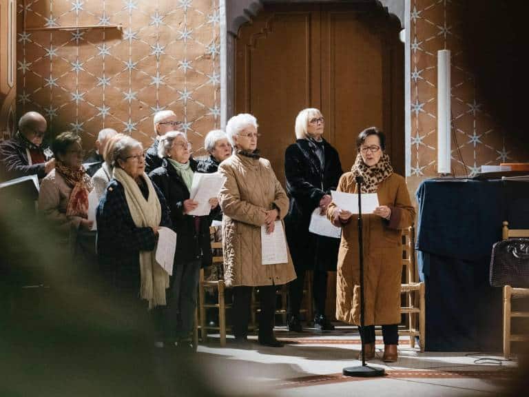 La procesión de Sant Antoni ha sido organizada por los propios vendedores del recién renovado Mercado de San Antonio de Castellón.