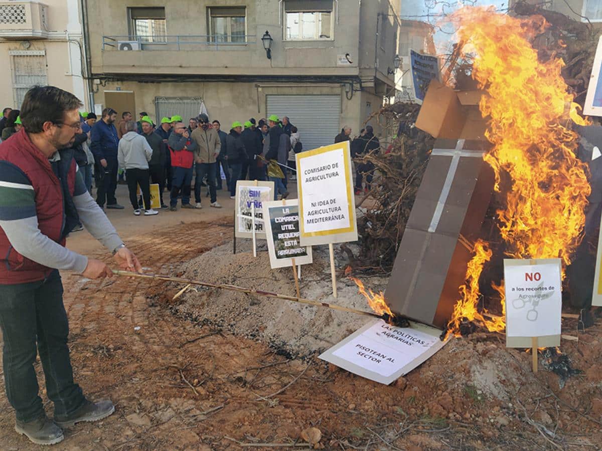 AVA-ASAJA acusa a la CE y al Gobierno de ignorar la opinión mayoritaria en políticas agrarias