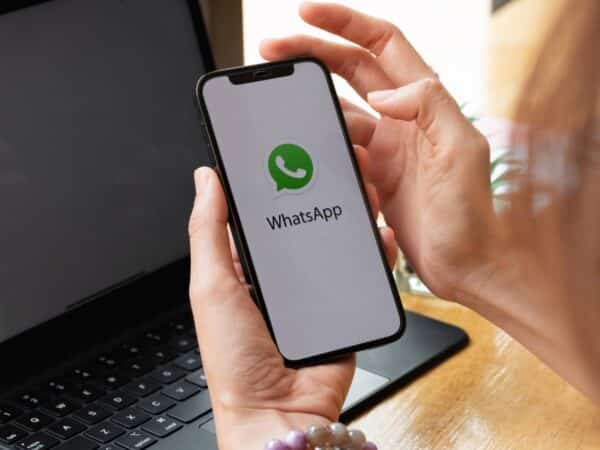 Benicàssim activa una canal de WhatsApp para la comunicación con vecinos y vecinas