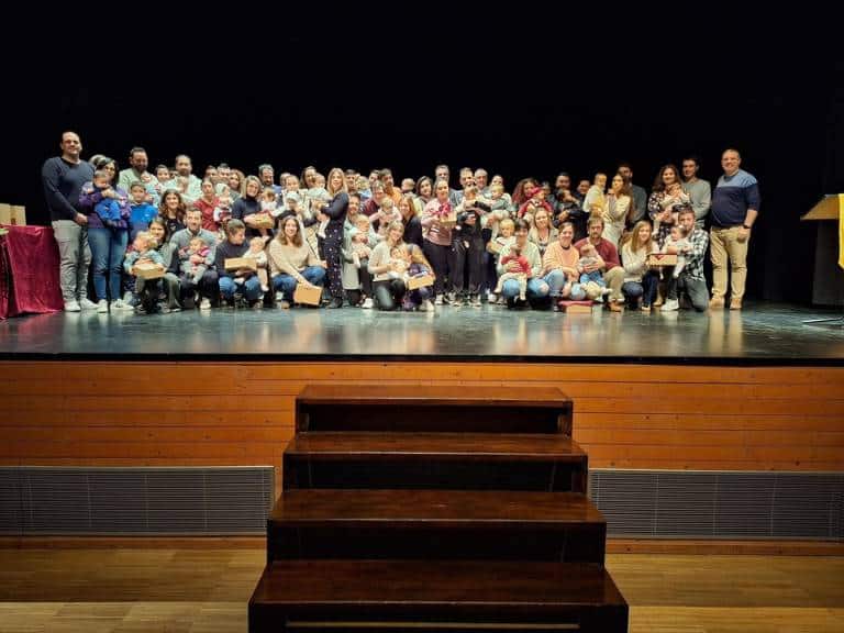 El municipio castellonense vivió una gala muy emotiva en el Teatro Municipal este pasado jueves, donde también tuvo lugar la entrega de los Premios de 'La semana de la naranja'