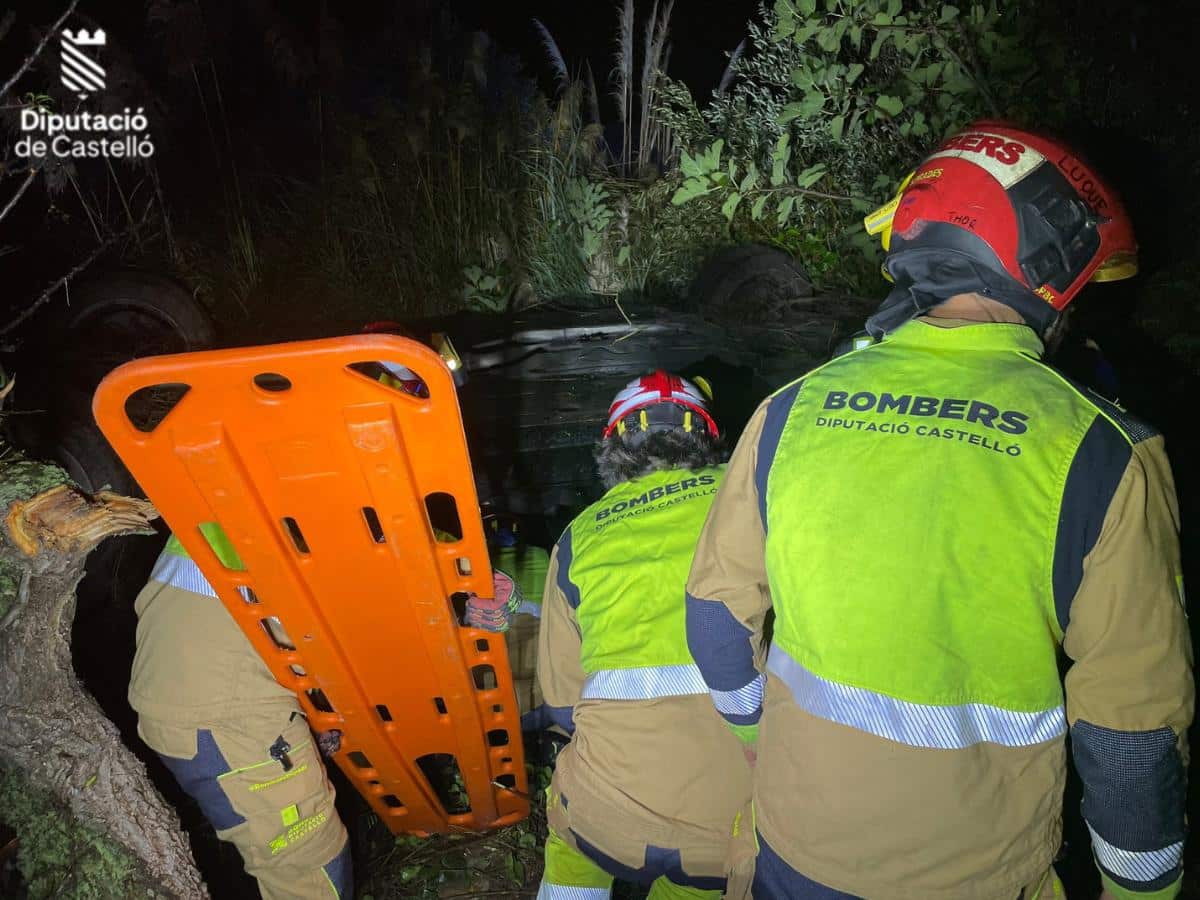 Bomberos movilizados a la A-23 en Jérica por un accidente de tráfico