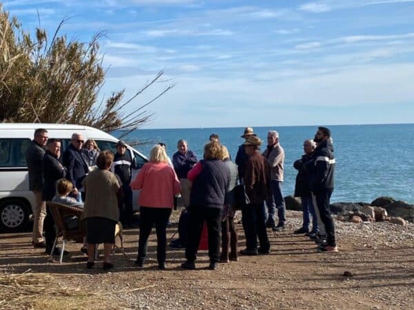 Burriana expone a los vecinos de Santa Bárbara el proyecto de regeneración de la playa