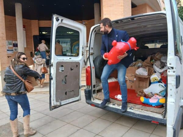 Burriana lleva la magia de los Reyes Magos a los más pequeños de Albal