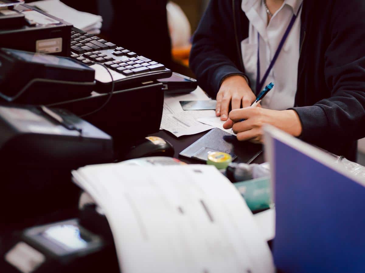 CaixaBank y BBVA, récord de beneficios en 2024: ¿Qué significa para sus accionistas?