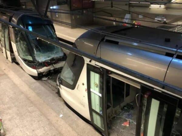 Choque de trenes frontal con viajeros en Estrasburgo