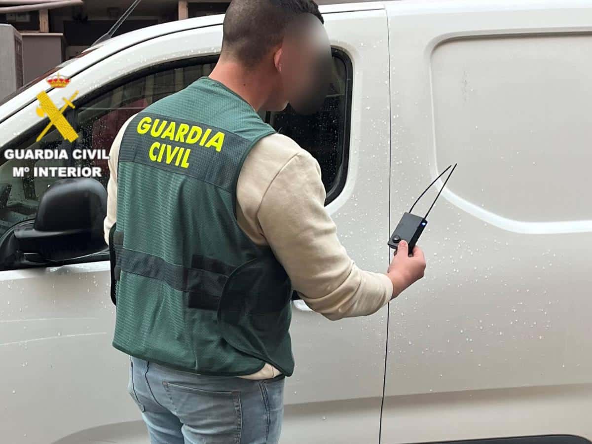 Detenidos en Burriana por robo de vehículos en AP-7 usando inhibidores de señal