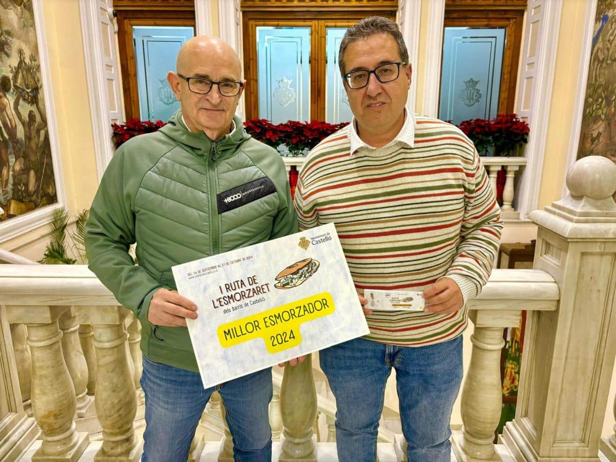 El ganador de la ‘Ruta de l’esmorzaret’ de los barrios de Castellón recibe su premio