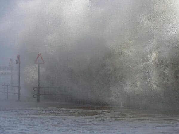 El litoral mediterráneo se prepara para lluvias intensas y temporal marítimo debido a la DANA