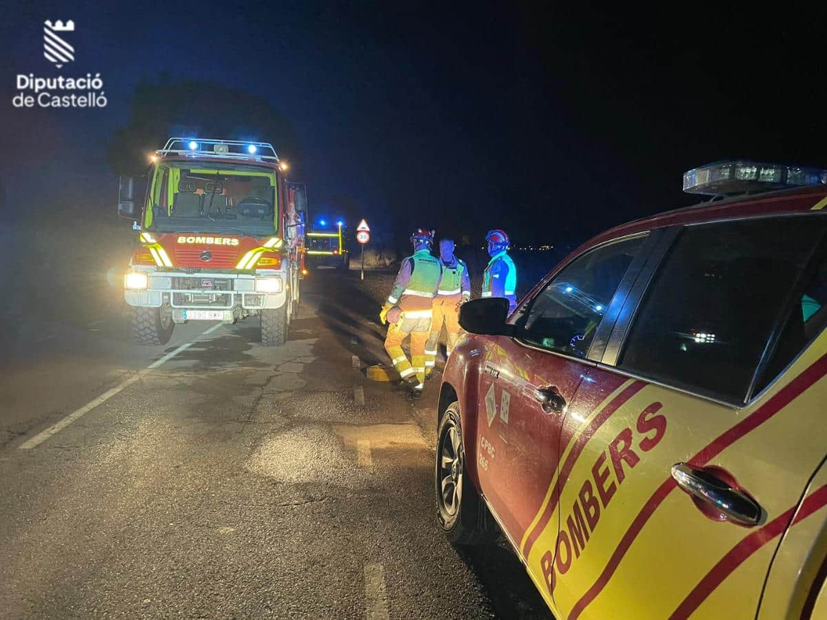 Incendio entre Nules y Moncofa obliga a evacuar el camping Costa Levante
