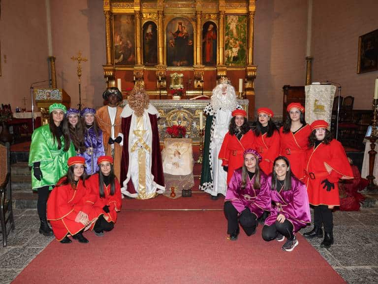 Melchor, Gaspar y Baltasar se convirtieron en los grandes protagonistas del cierre de las fiestas navideñas en Vilafamés.