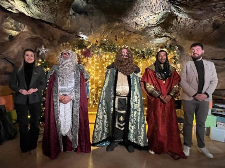 La llegada de los Reyes Magos y la cabalgata prevista para esta tarde serán el colofón perfecto de las festividades navideñas en la Vall d’Uixó.