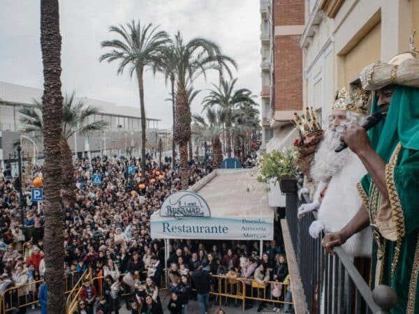 Emocionante llegada de los Reyes Magos al Grao de Castellón