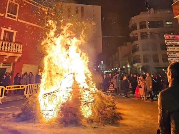 Oropesa del Mar rinde homenaje a San Antonio con un variado programa de fiestas