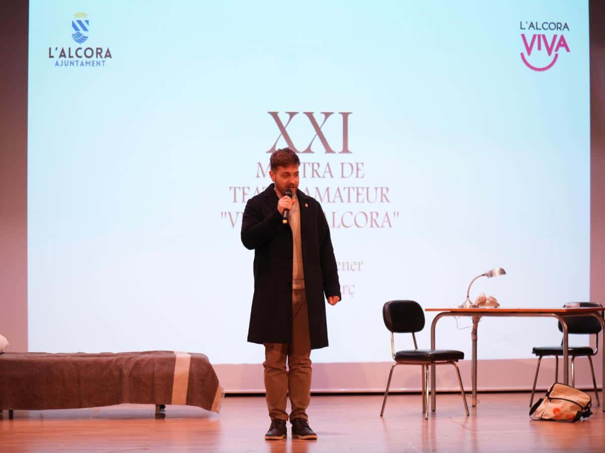 Pànic Escènic lleva su obra ‘La decisió de Lola’ a la Mostra de Teatre de l’Alcora