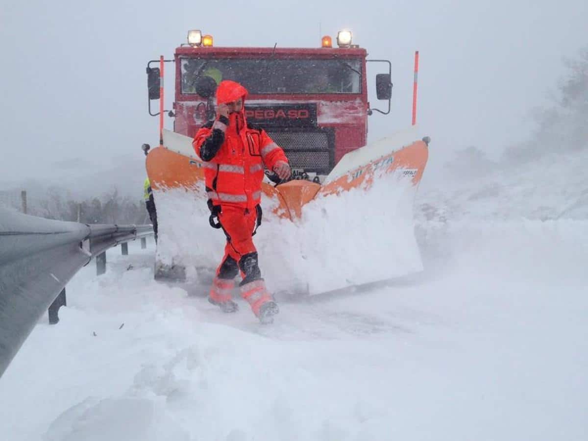 Rescate de persona atrapada por nieve en Portell de Morella