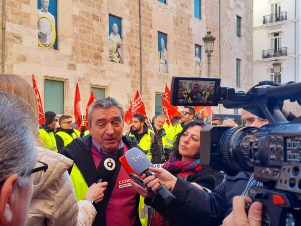 Se mantiene la huelga indefinida en el transporte sanitario de la Comunitat Valenciana